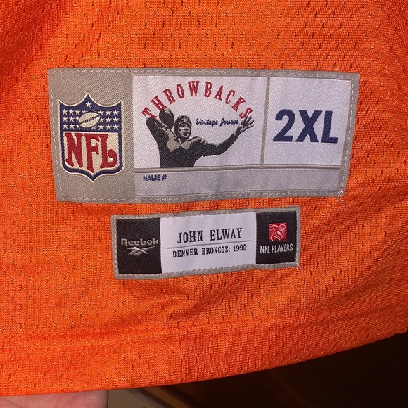 Vintage number seven John Elway signed jersey - Picture 2 of 4